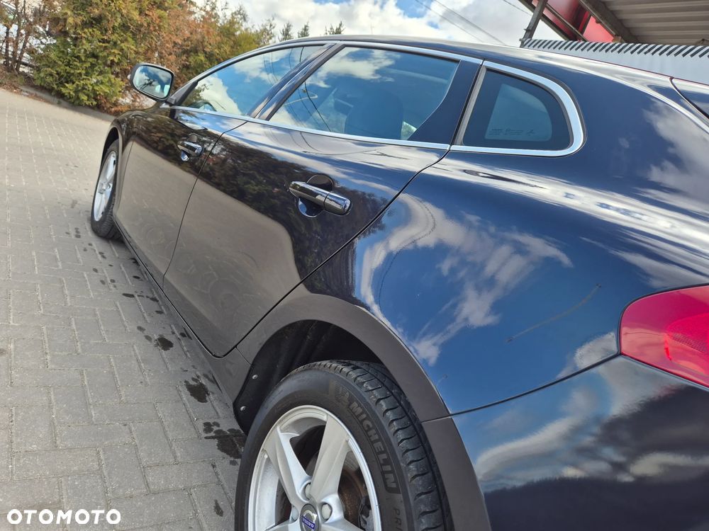 Volvo V40 D2 Momentum - 23