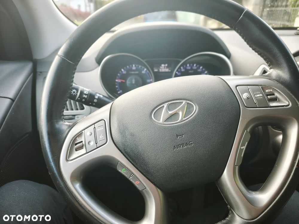 Hyundai ix35 2.0 CRDi 4WD Automatik Style - 8