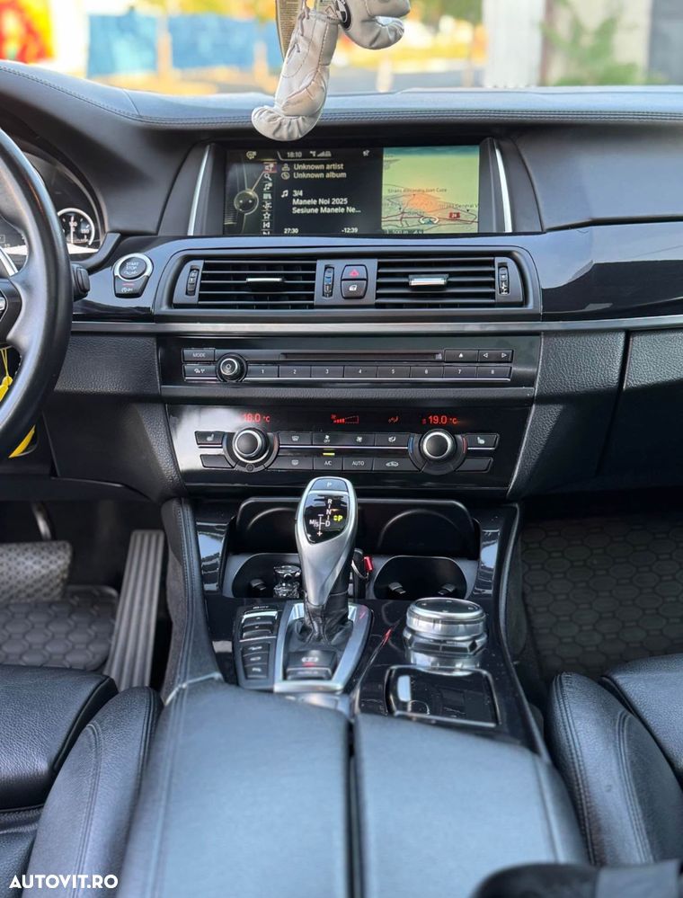 BMW Seria 5 530d xDrive - 6