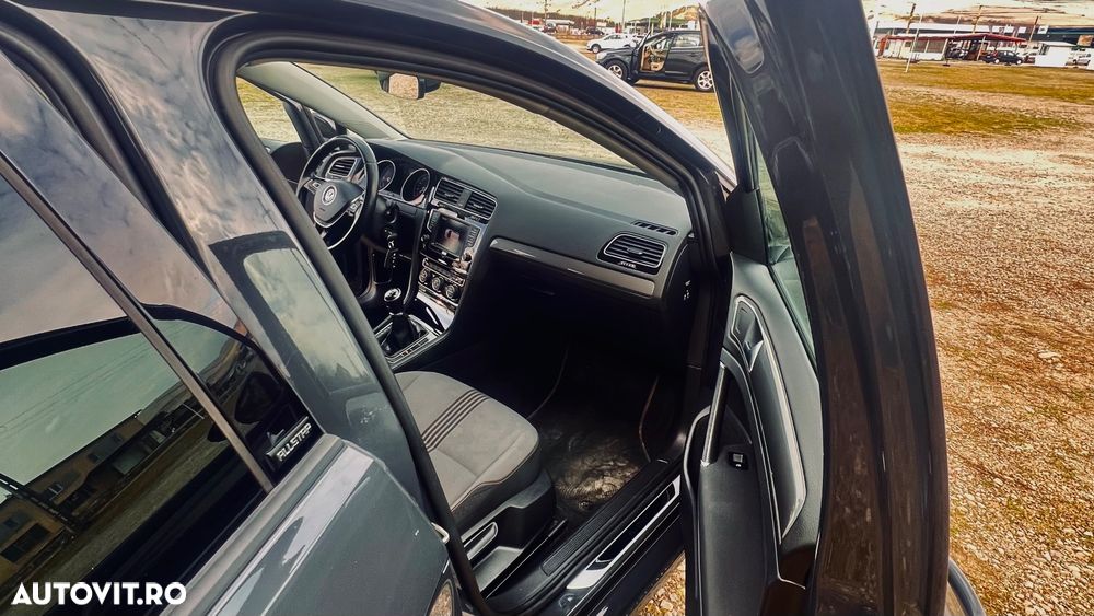 Volkswagen Golf 2.0 TDI BlueMotion Technology Allstar - 12