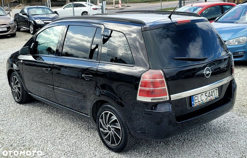 Opel Zafira 1.9 CDTI Essentia - 3