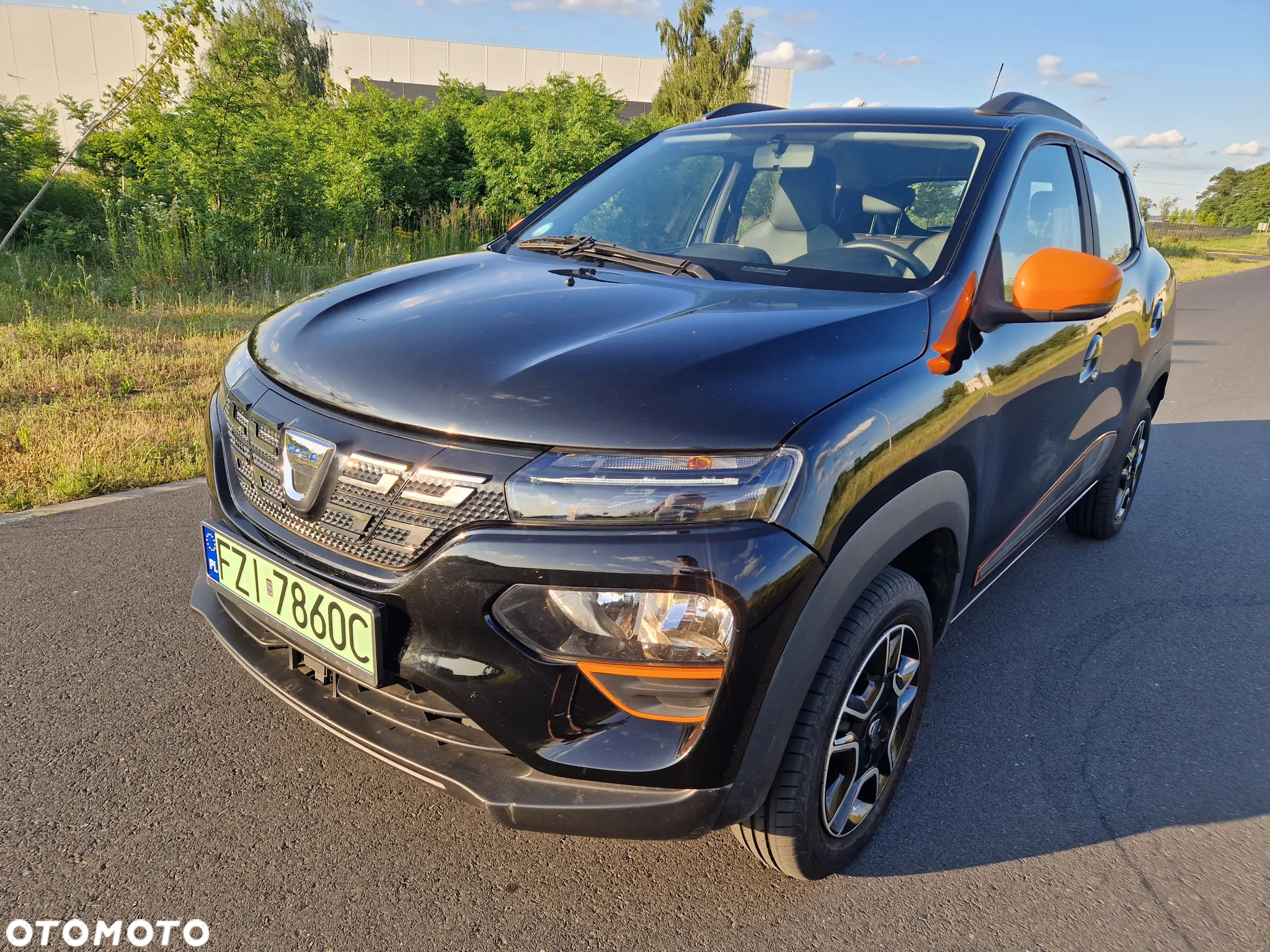 Dacia Spring - 14