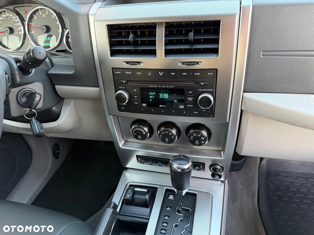 Jeep Cherokee - 27