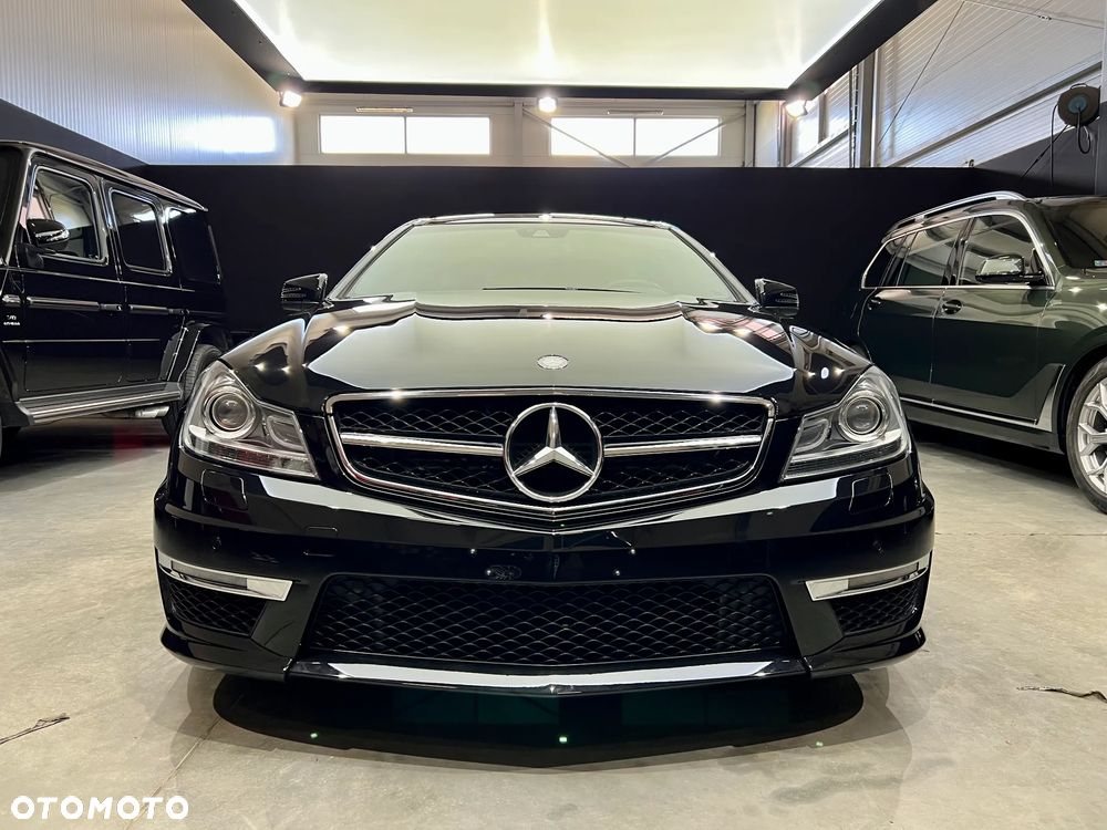 Mercedes-Benz Klasa C 63 AMG Coupe AMG SPEEDSHIFT MCT - 3