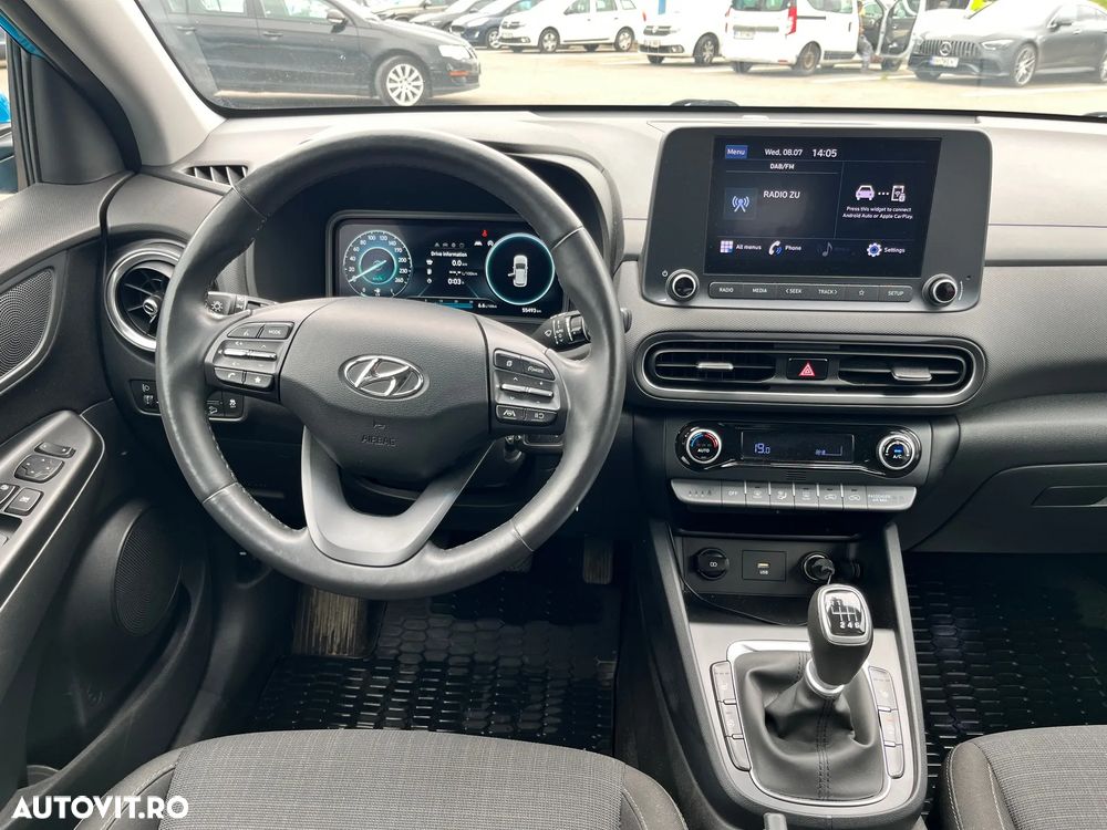 Hyundai KONA - 12