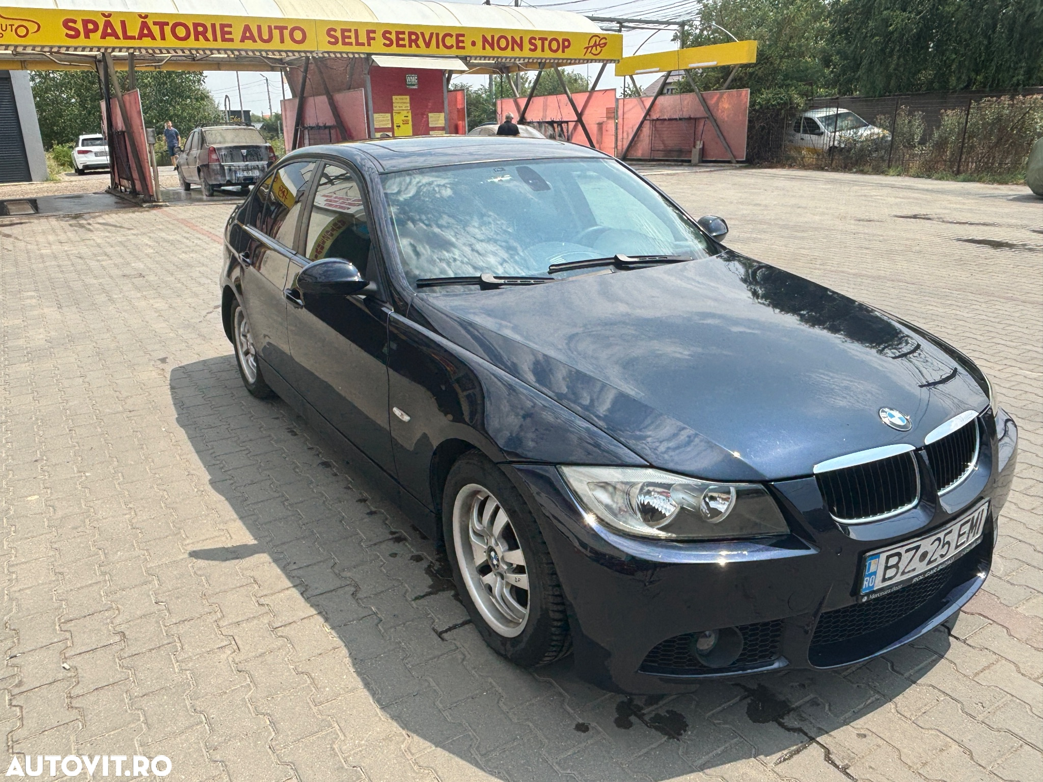 BMW Seria 3 320i - 3