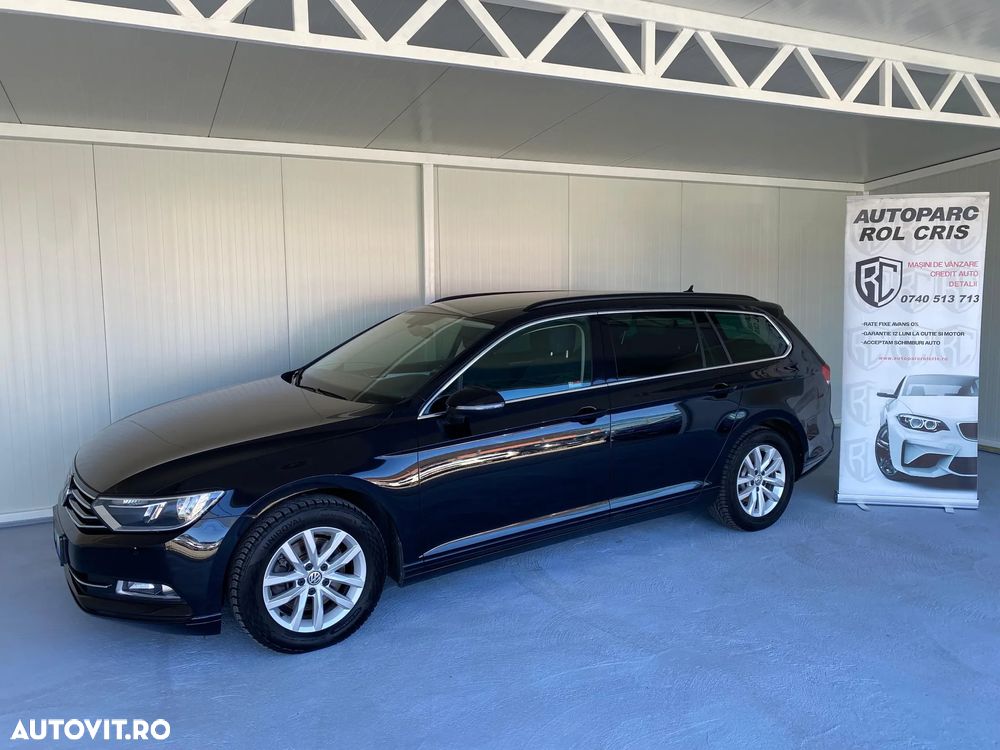 Volkswagen Passat - 1