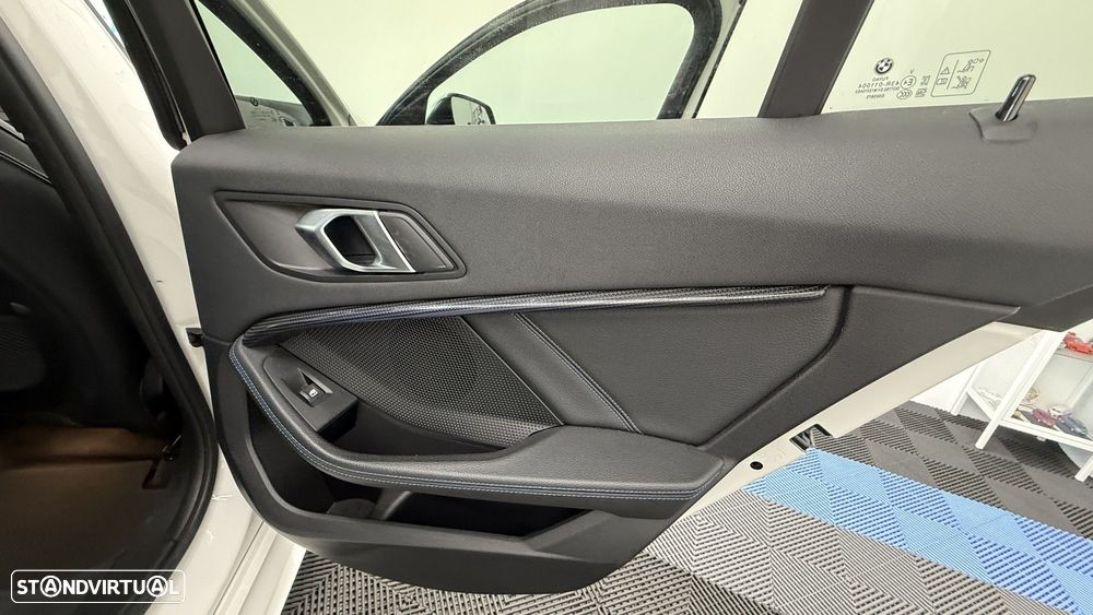 BMW 118 d Pack M - 30