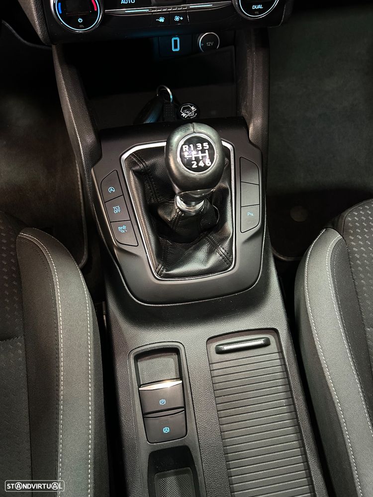 Ford Focus SW 1.5 TDCi EcoBlue Connected - 10