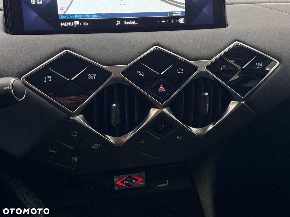 DS Automobiles DS 3 Crossback 1.2 PureTech Grand Chic - 24