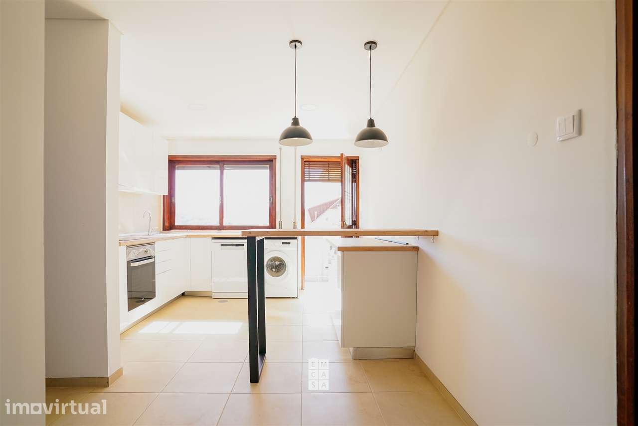 Apartamento T4 Venda em Oliveira de Azeméis, Santiago de Riba-Ul, Ul, - Grande imagem: 4/33