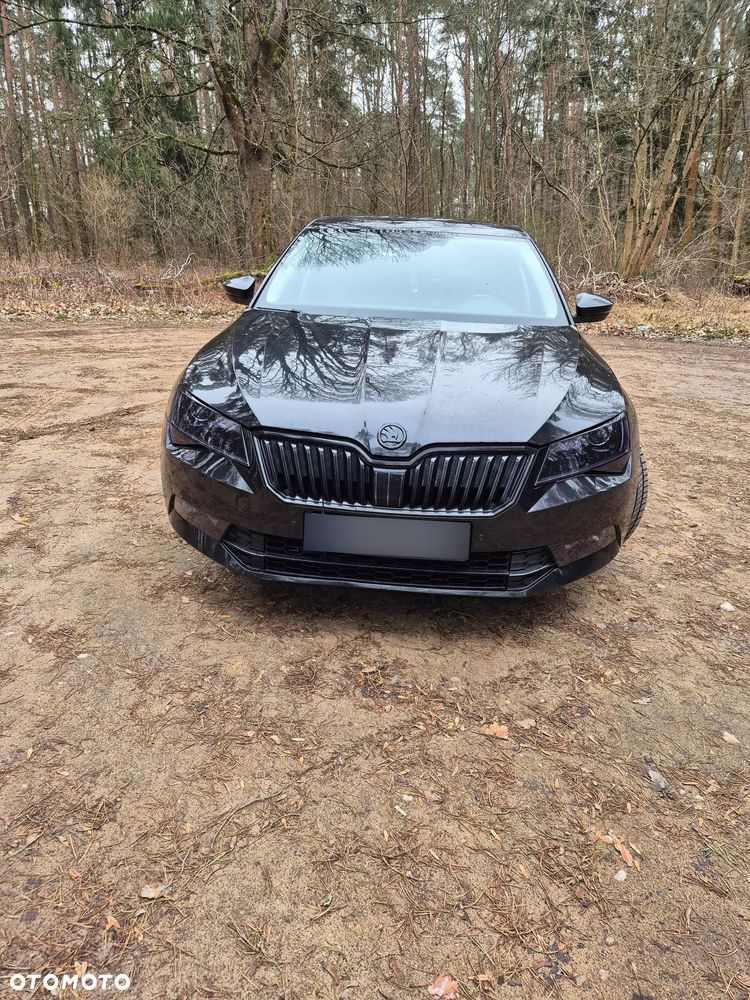 Skoda Superb 2.0 TDI 4x4 L&K DSG - 10