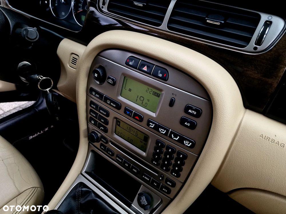Jaguar X-Type 2.2 D Executive - 23