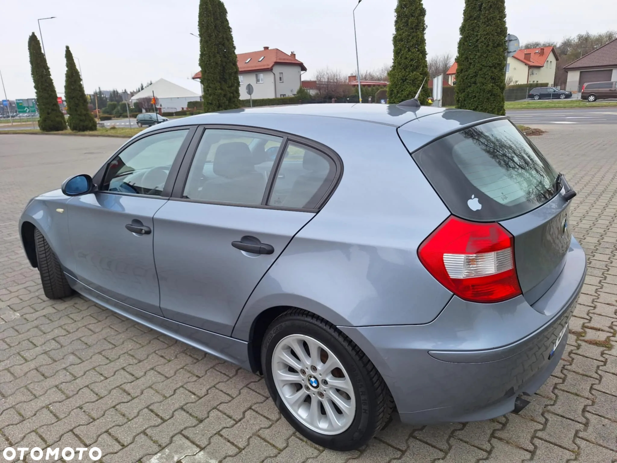 BMW Seria 1 116i - 23
