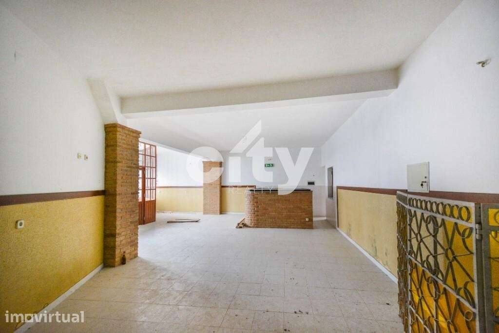 PRÉDIO EXCLUSIVO NO CENTRO DE MONTARGIL - Grande imagem: 3/28