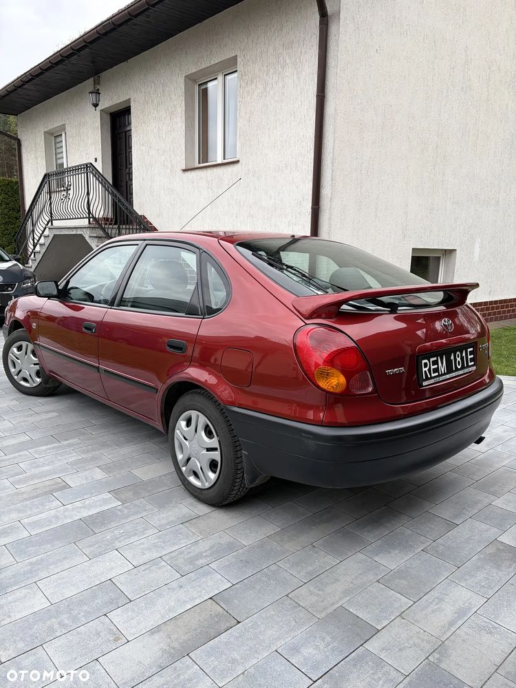 Toyota Corolla - 5
