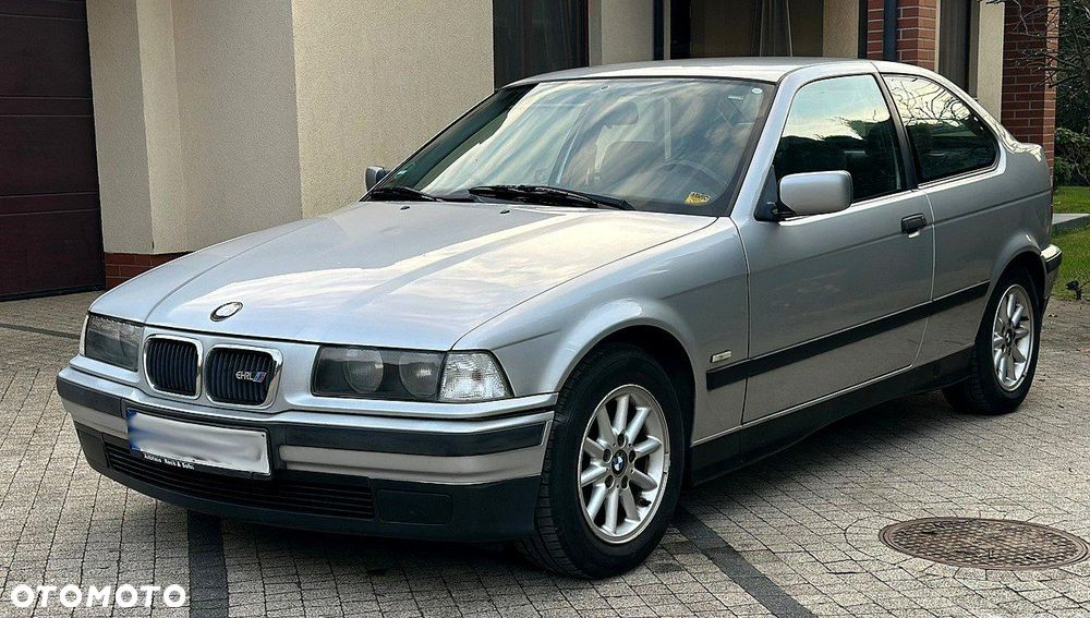 BMW Seria 3 316i - 24