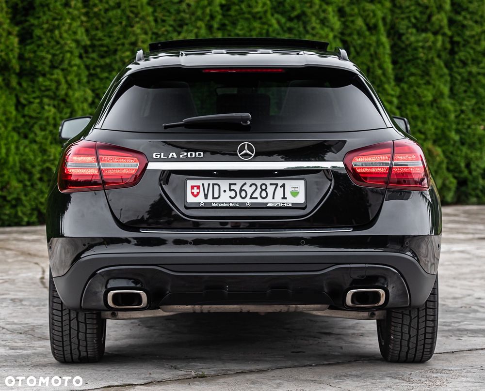 Mercedes-Benz GLA 200 7G-DCT Edition 1 - 9
