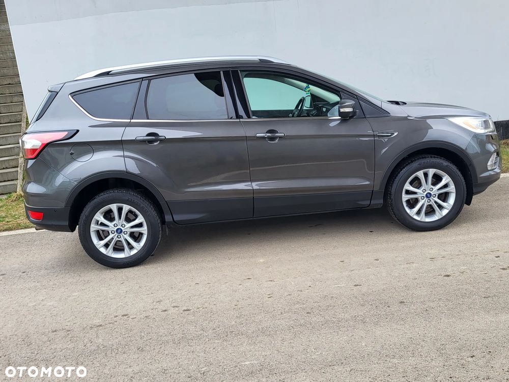 Ford Kuga 1.5 EcoBoost 2x4 Individual - 4
