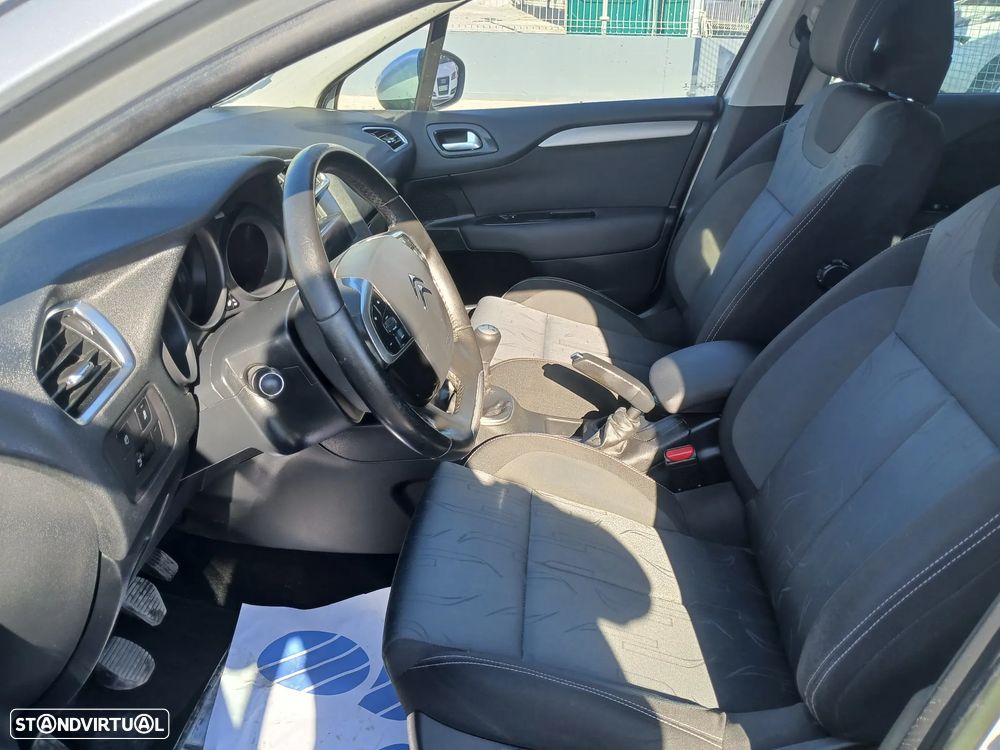Citroën C4 1.6 HDi Seduction - 13