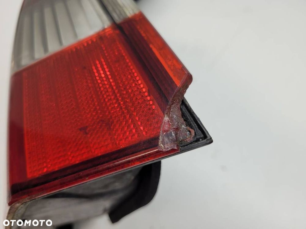 LAMPA TYŁ TYLNA PRAWA W BŁOTNIK VOLVO V50 KOMBI EU 30698921 - 5