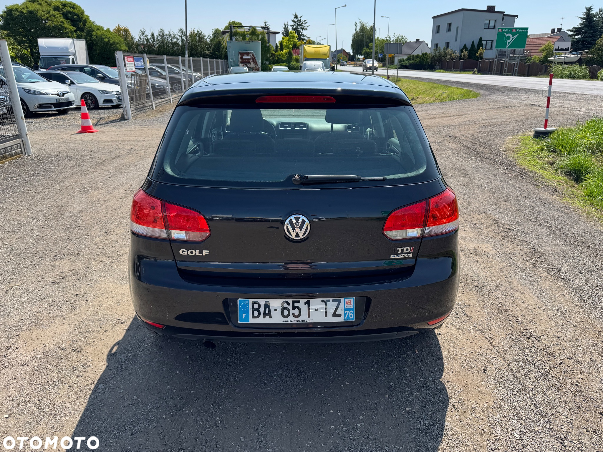 Volkswagen Golf 1.6 TDI DPF BlueMotion Technology Comfortline - 4