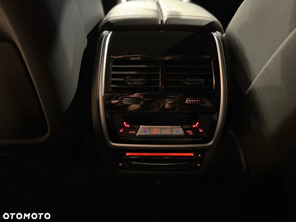 BMW X5 M Competition - 17