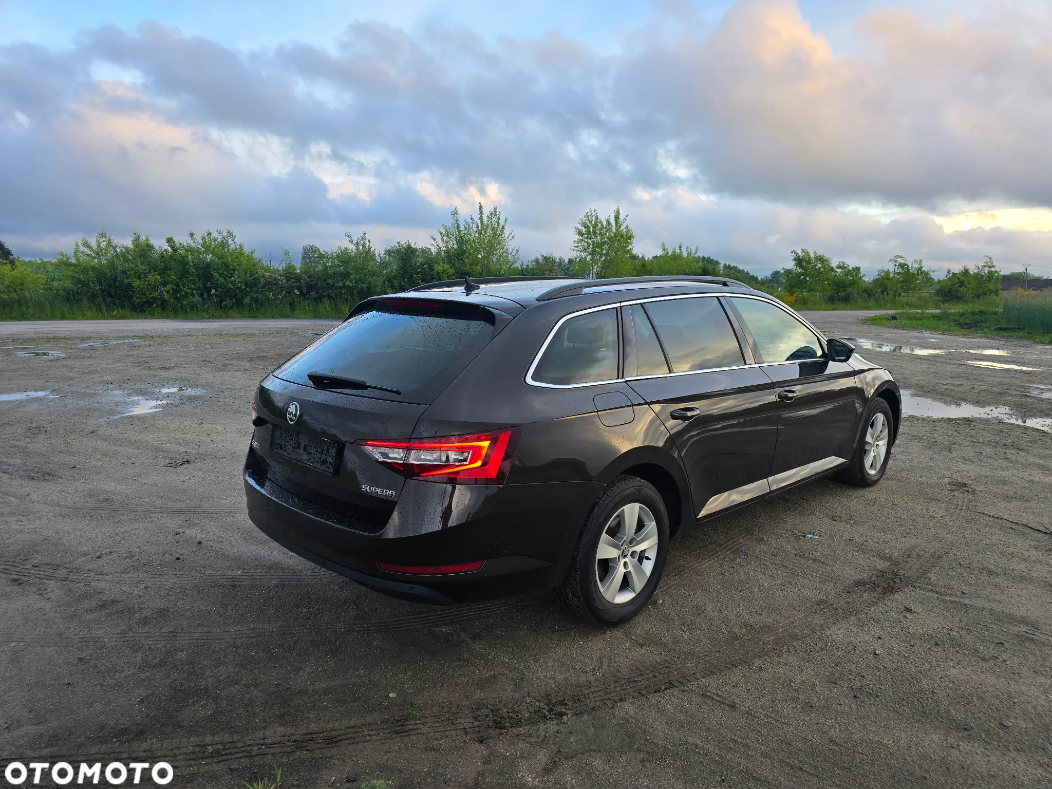 Skoda Superb 2.0 TDI Ambition DSG7 - 5