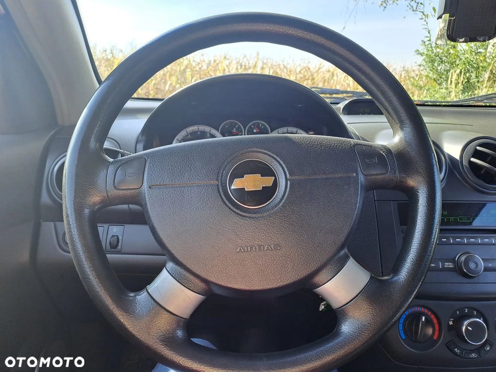 Chevrolet Aveo 1.2 - 7