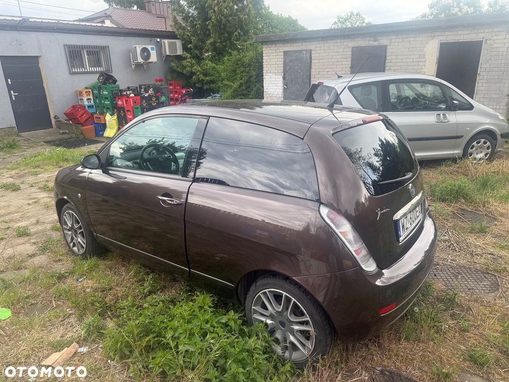 Lancia Ypsilon 1.4 16V Versus (4 os.) - 4
