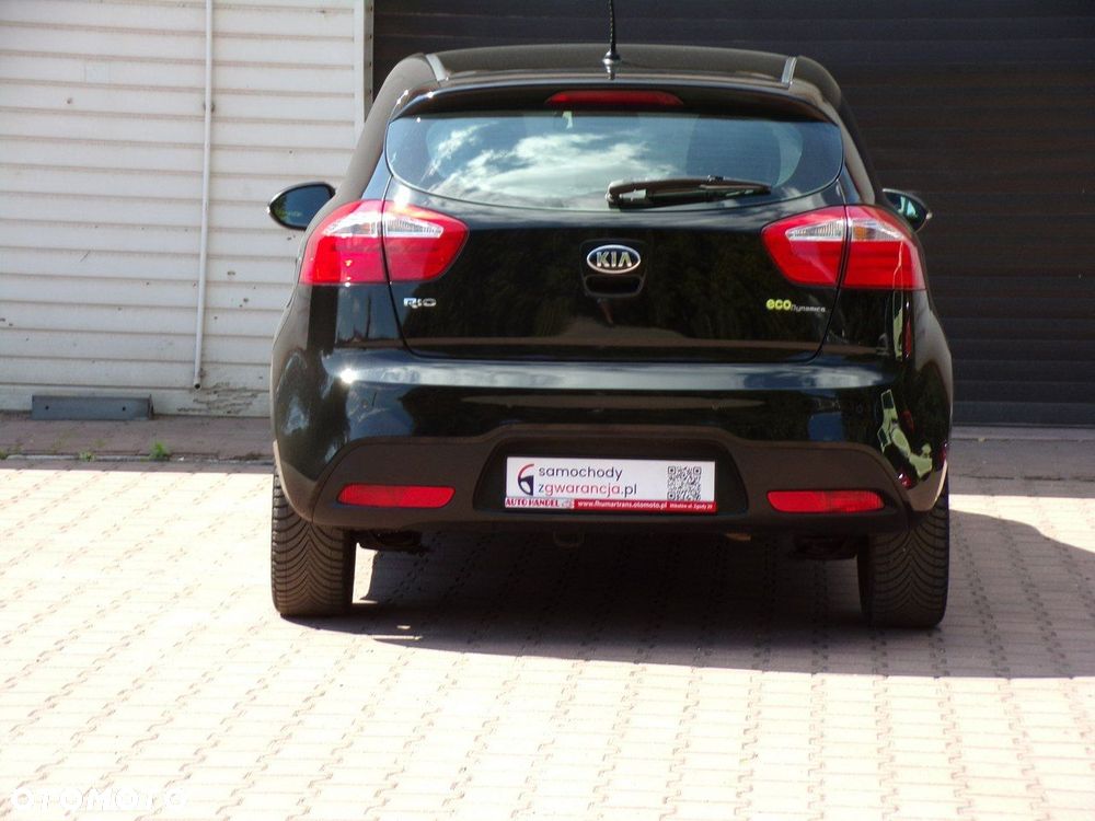 Kia Rio - 13