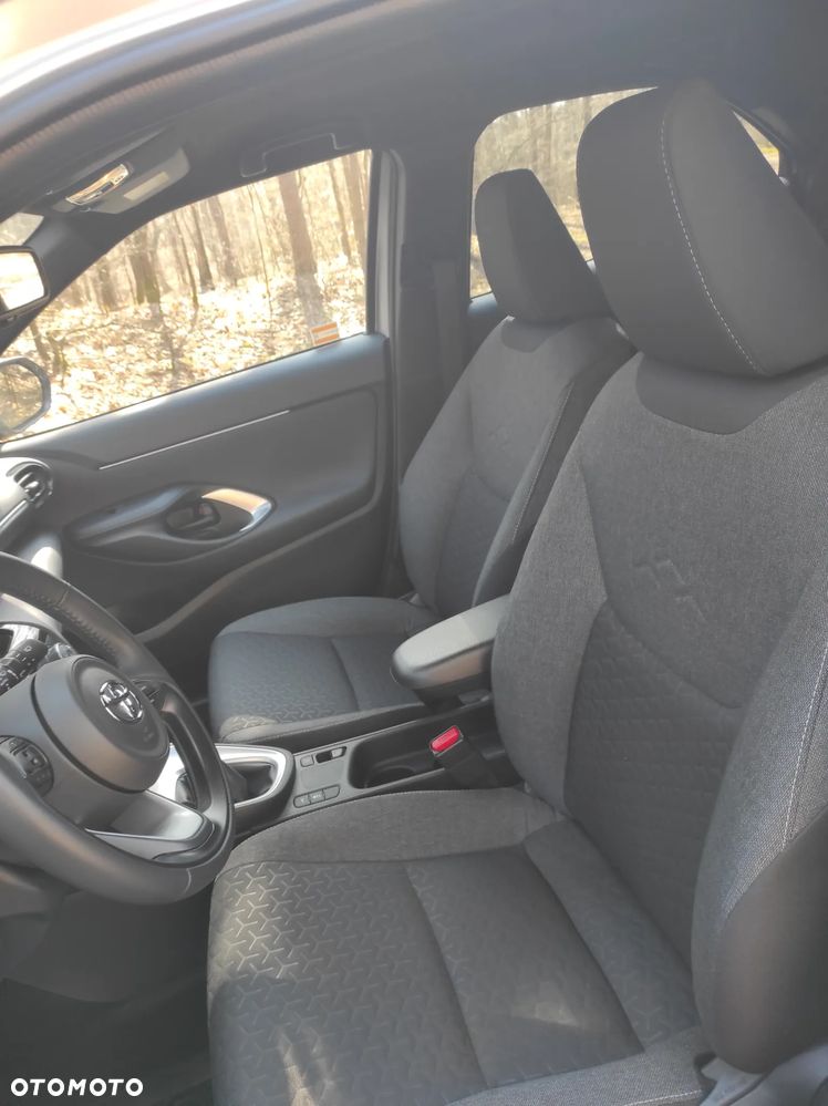 Toyota Yaris 1.5 Comfort - 13