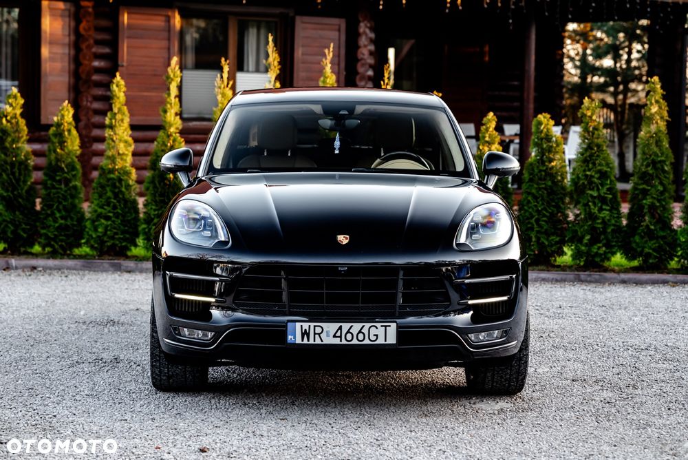 Porsche Macan Turbo - 7