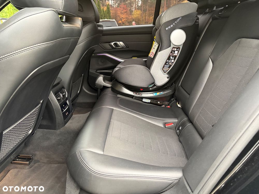 BMW Seria 3 - 22