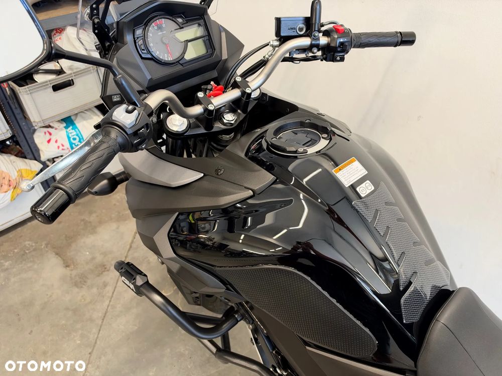 Suzuki V-STROM - 21