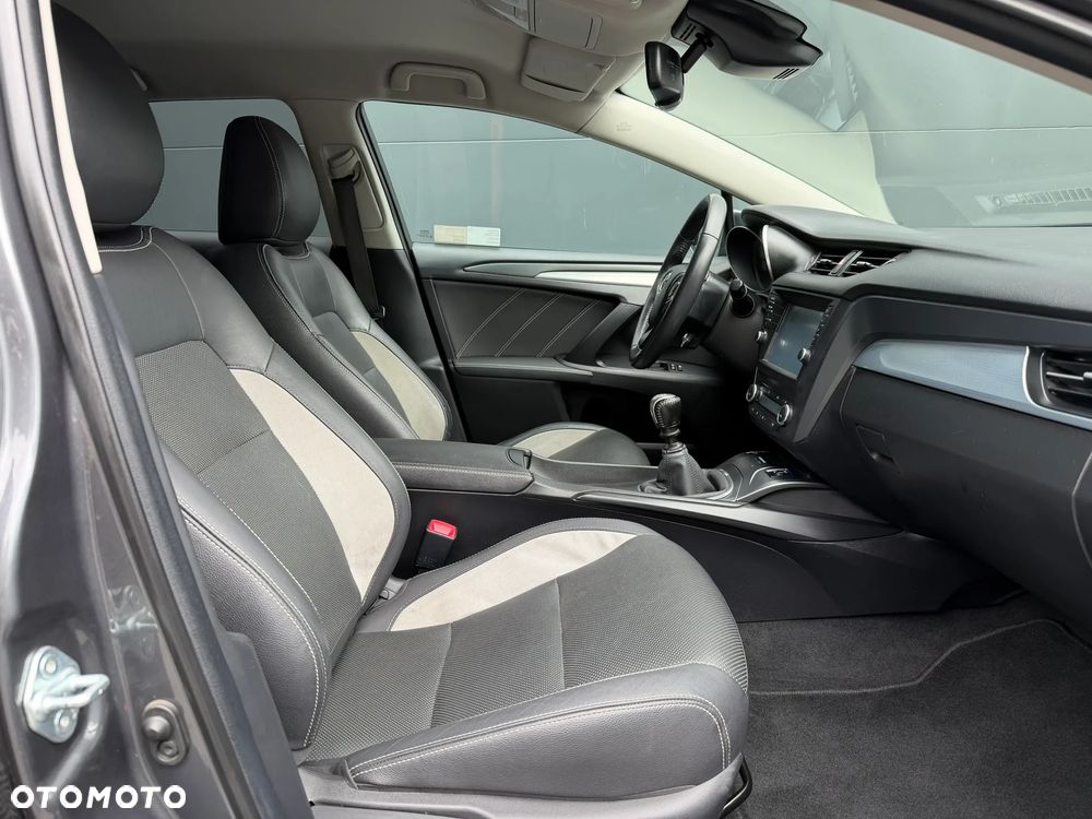 Toyota Avensis 1.8 Prestige - 15
