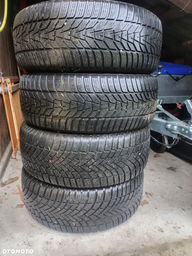 Opony zimowe 235/55 R17 - 1