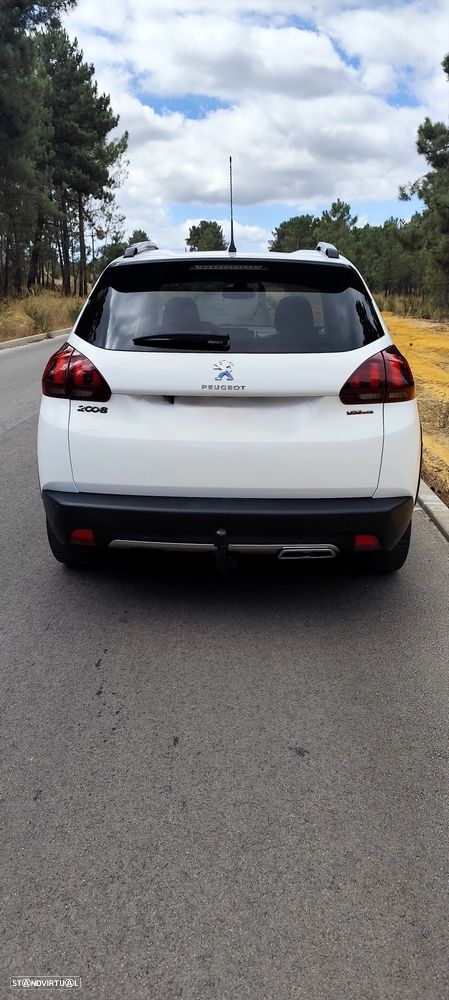 Peugeot 2008 PureTech 110 Stop&Start EAT6 GT-Line Edition - 4