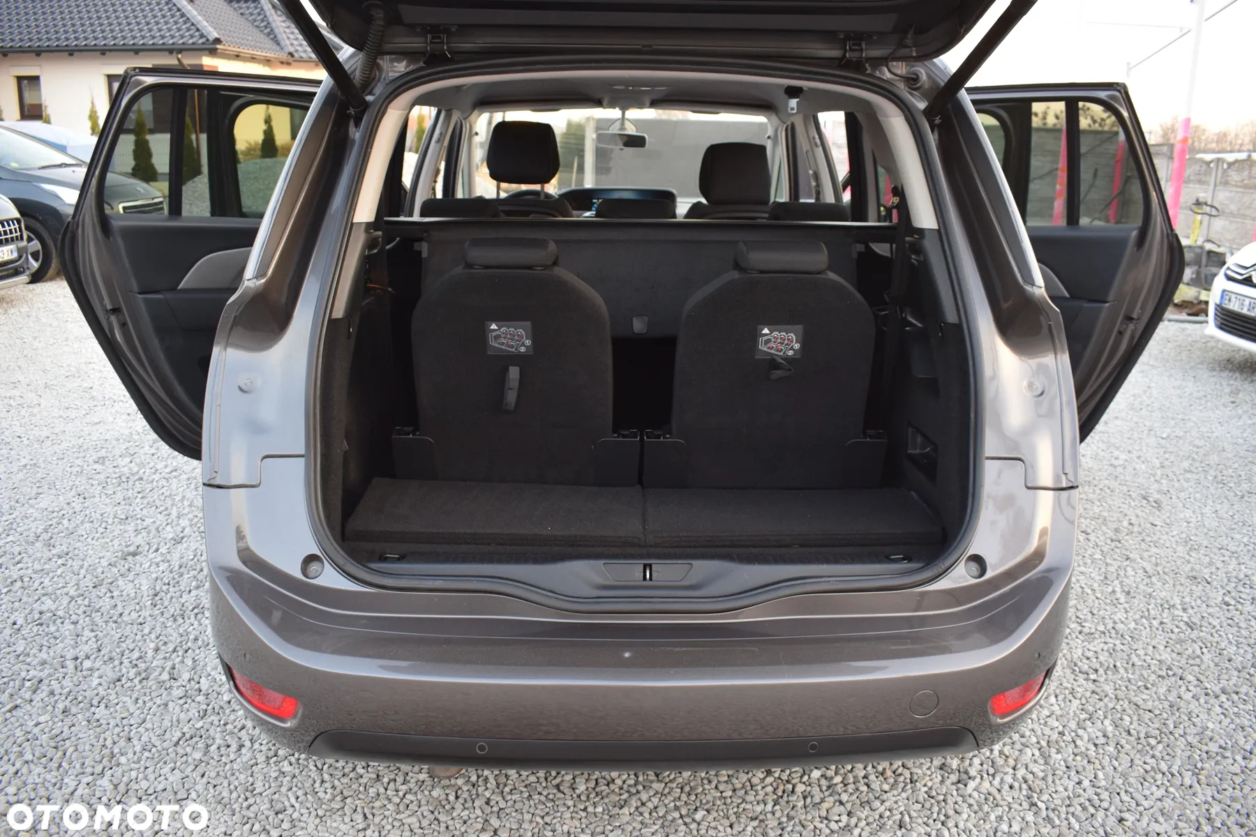 Citroën C4 Grand Picasso BlueHDi 150 EAT6 Exclusive - 19