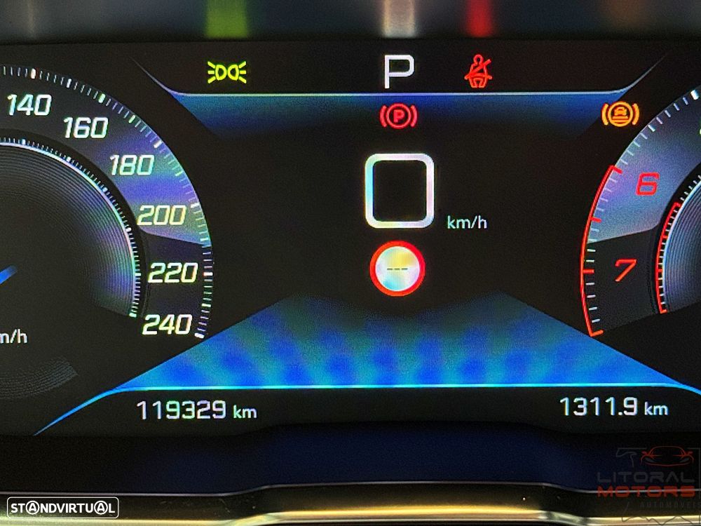 Peugeot 5008 1.2 PureTech Allure Pack EAT8 - 27