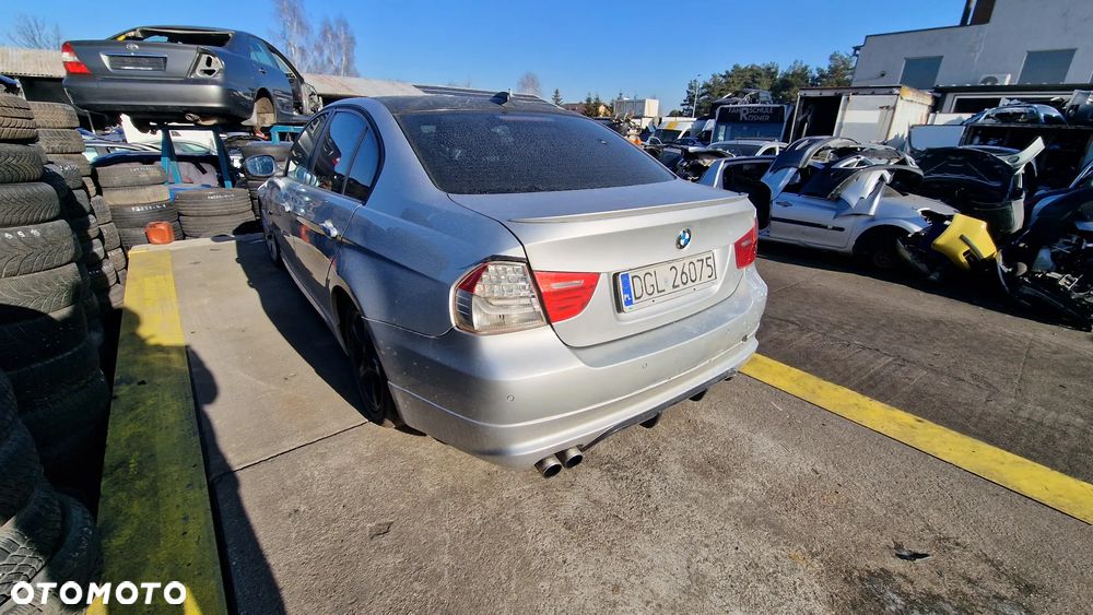 BMW 3 E90 2.0 D 2008R 105kW cały na części - 3