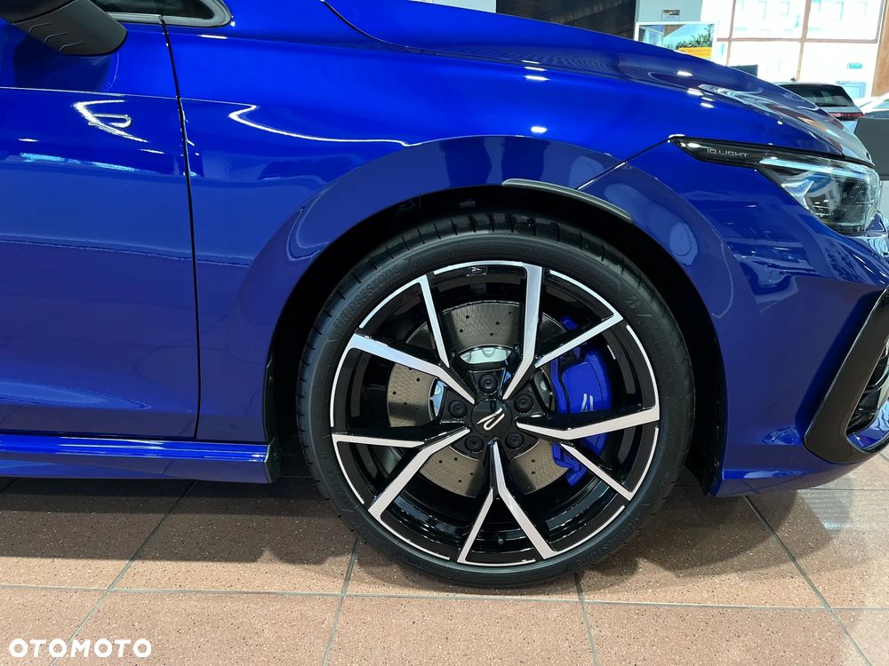 Volkswagen Golf Variant 2.0 TSI 4Motion R - 37