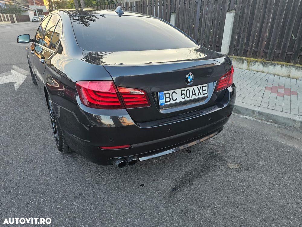 BMW Seria 5 525d Touring Sport-Aut. Luxury Line - 17