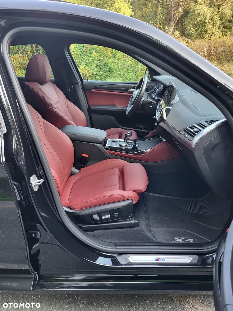 BMW X4 xM40i mHEV - 32