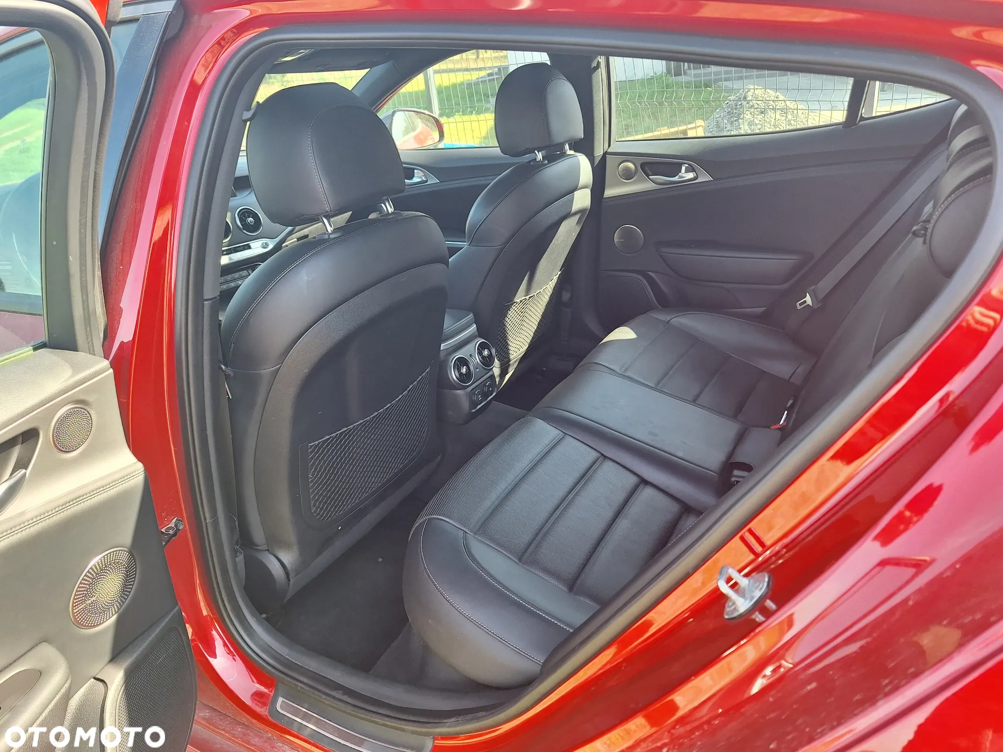 Kia Stinger 3.3 T-GDI V6 GT AWD - 22