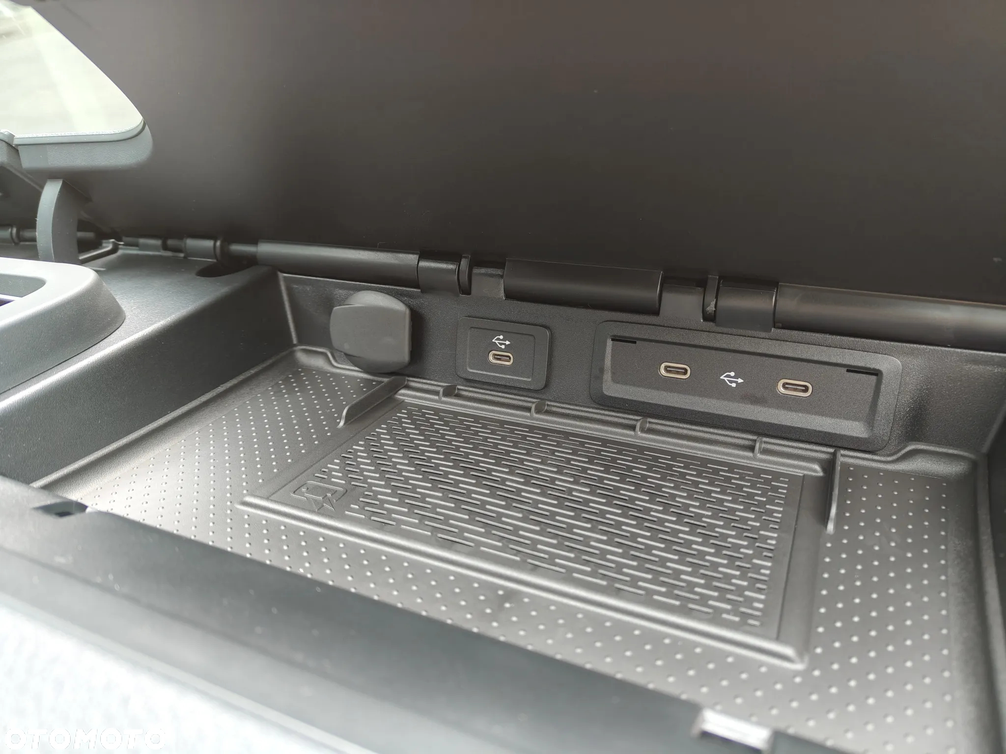 Mercedes-Benz Sprinter - 22
