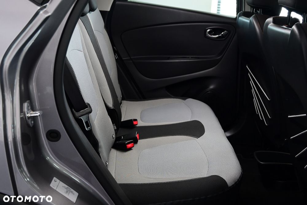 Renault Captur - 23