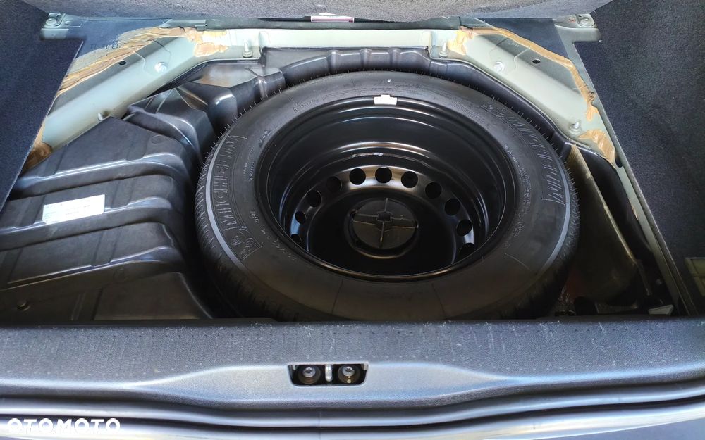 Renault Scenic 1.2 TCe Energy Life EU6 - 28