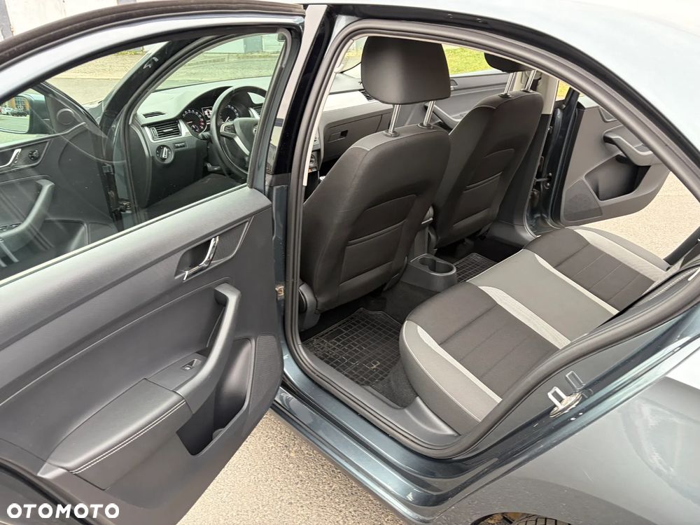 Skoda RAPID 1.6 TDI DPF Clever - 14