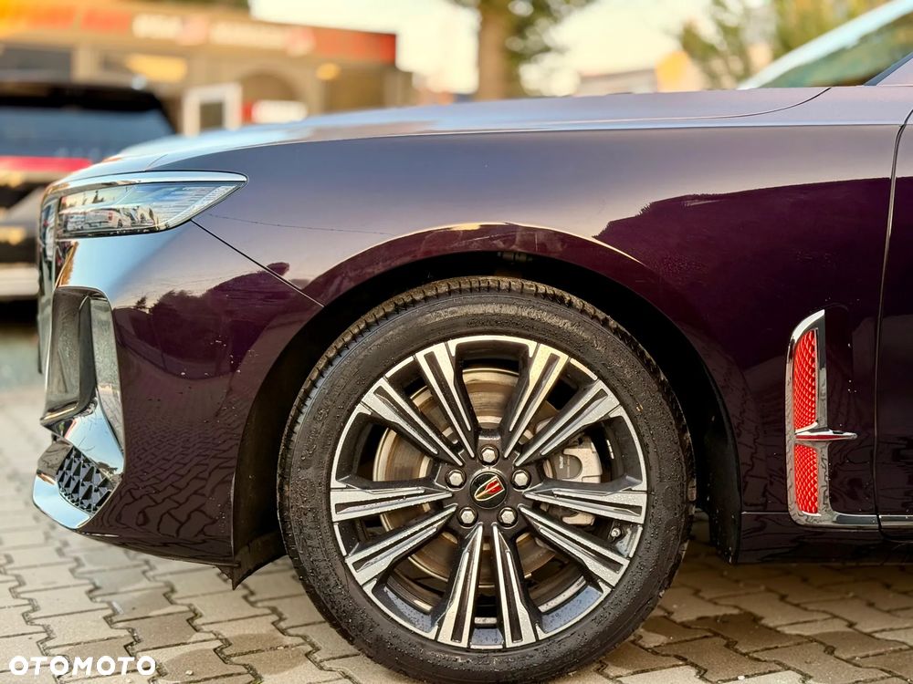 Hongqi H9 - 23